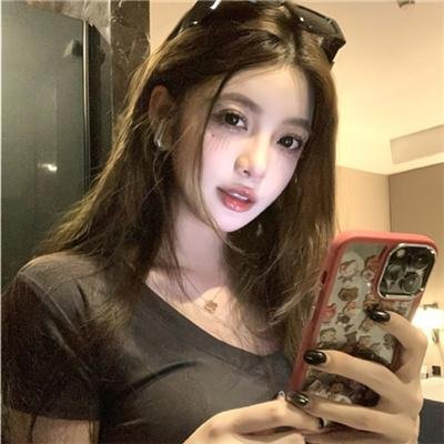 抬头看看夜晚的星星 海报
